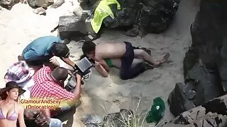بولڈ دانلود سکس روسی brunette slut سوفیا Lomeli سواری کا سامنا کرنے کے لئے