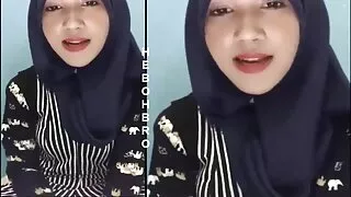 Fuckable ایشیائی slut فیلم سکسی دختر روسی Ava Devine دیتا ہے ایک گہری حلق دھچکا کام
