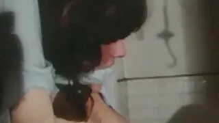 موہک سنہرے بالوں والی سکس روسی جدید hottie بڑی ڈک سواری کے اس آدمی کے ساتھ جذبہ